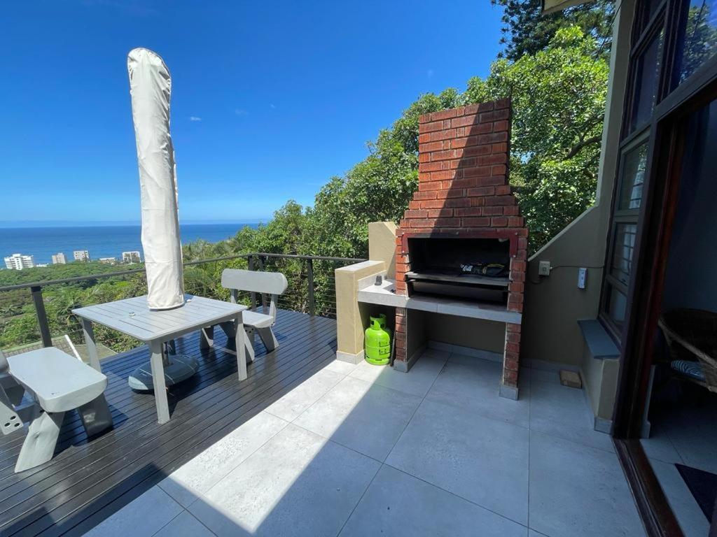 Billfish Apartments Баллито Экстерьер фото